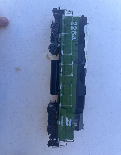 Locomotora diésel analógica DC Bachmann GE U33B Burlington Northern 2264 HO | Condition: New: Other (See Details)