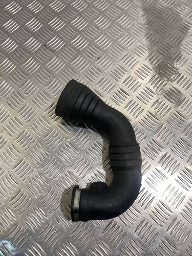 Audi A6 S6 C5 4B 1998 Diesel 81kW Ansaugrohr Ansaugschlauch Turbolader APL21012