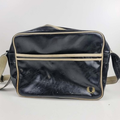 Schwarze Fred Perry Vintage Messenger Classic Retro Schultertasche