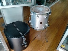 VINTAGE DW DRUMS 14" FLOOR TOM IN SILVER SPARKLE - MADE IN USA / ALL-MAPLE SHELL