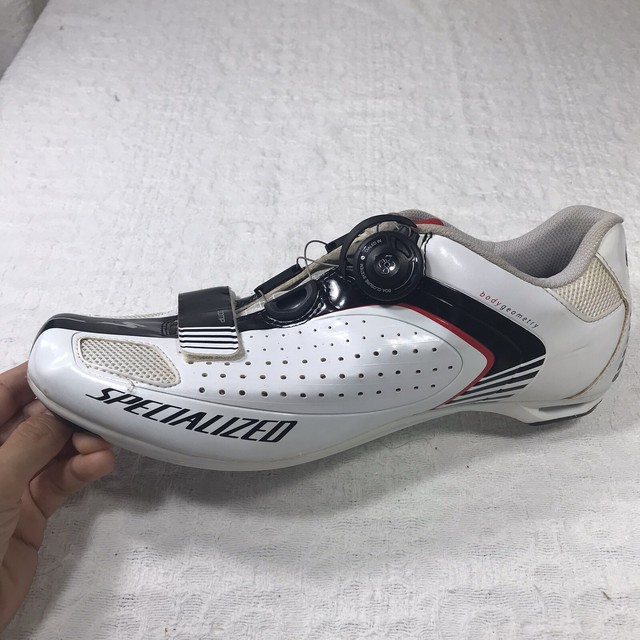 eu 43 shoe size