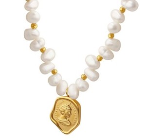 Authentic Keshi Pearl Necklace With Princess Sisi Portrai 18K Gold-Plated Handmade