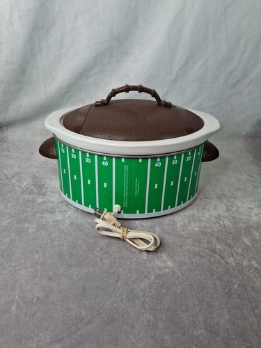 Vtg Crock Pot Football Game Day Slow Cooker 3.5 Qt Tested Works Great ! - Picture 10 of 14