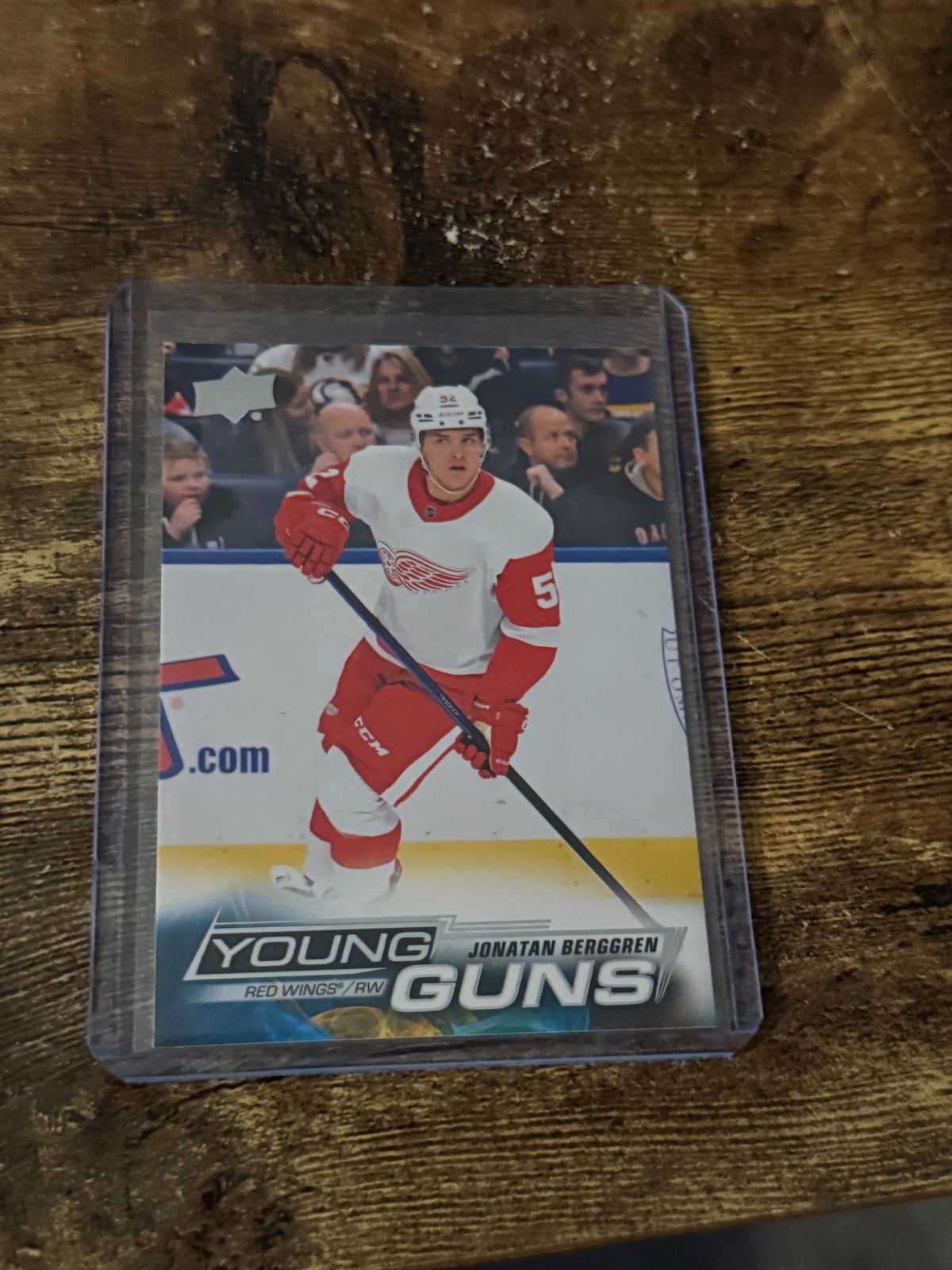 2022-23 Upper Deck Young Guns Hockey Rookie RC #705 Jonatan Berggren