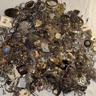15 Pounds Vintage To Now Costume Jewelry For Parts Repair And Repurpose #10
