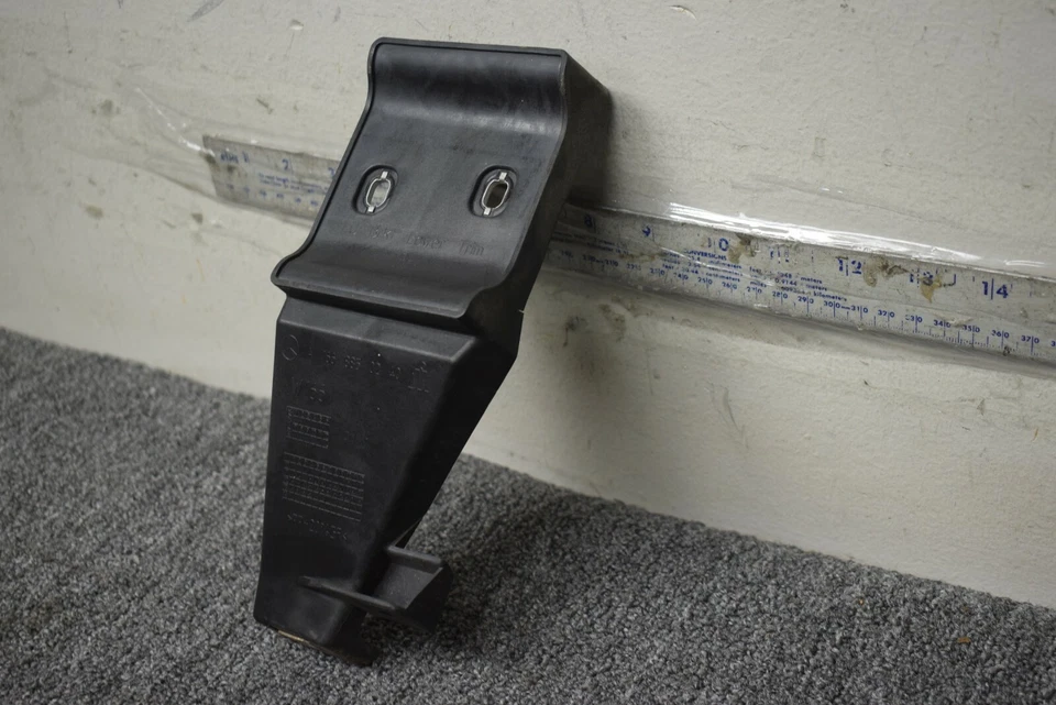 Mercedes Benz ML63 AMG 2012-2016 soporte interior OEM de fábrica Foto 2 de 4