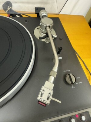 Sony PS-X70 Vintage Direct Drive Turntable Record Player Read