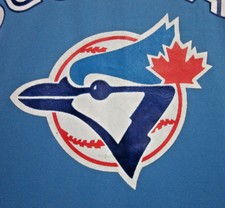 TORONTO BLUE JAYS vtg med ringer baseball jersey 1977 logo Canada V-neck