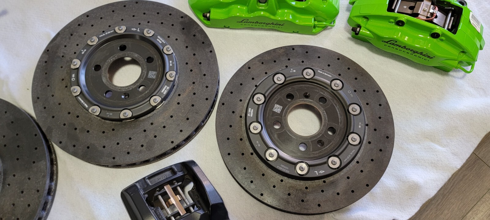 LAMBORGHINI HURACAN EVO CARBON CERAMIC BRAKE DISC CALIPER HUB UPGRADE SET OEM 