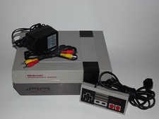 Nintendo NES System Konsole mit Super Mario Spiel