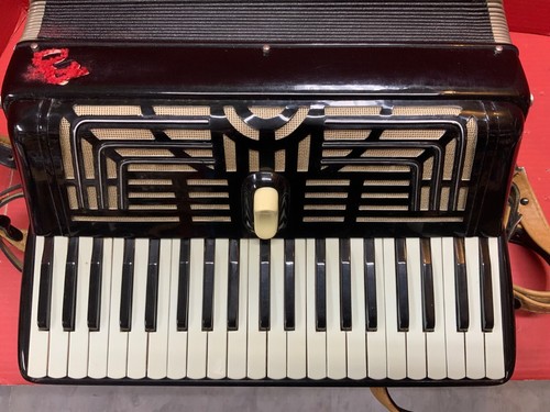 Vintage Accordion Made By Excelsior - Picture 2 of 17
