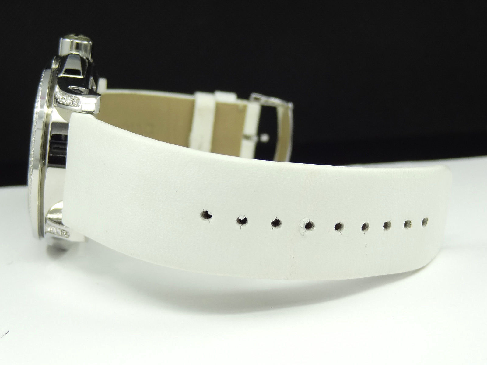 Zodiac ZO3911 Streamline Crystal Tachymeter White Leather Band Women's