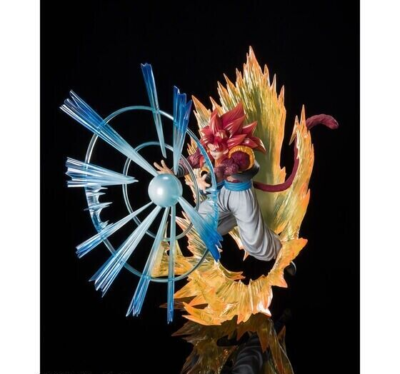 Dokkan Battle 7th Anniversary x Figuarts ZERO Super Saiyan 4