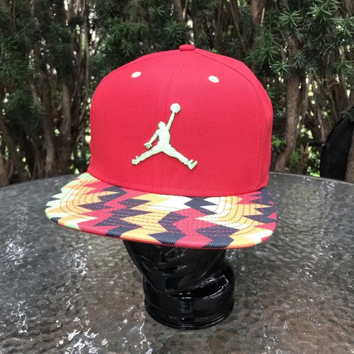 NIKE Air Jordan Jump Man Zig Zag Rosso e Verde Cappello Snapback Multicolore OS