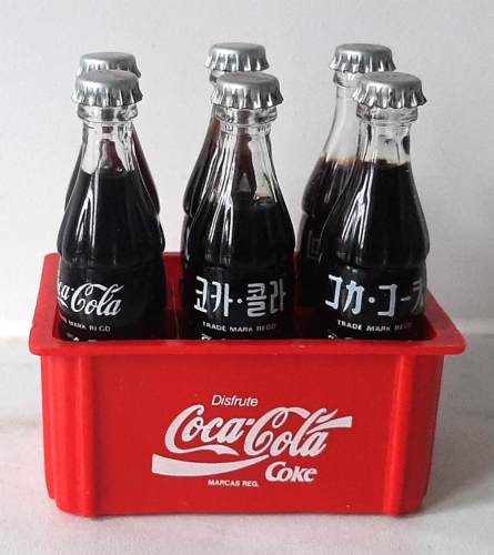 COCA COLA Miniature Bottle Chinese Taiwan Japanese Korea Israel Arabic UK W/CASE - 第 1/5 張圖片