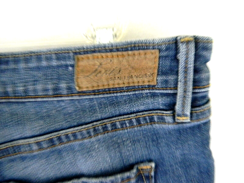 Levi's San Francisco Women's Jeans Waist 34 Inseam 30 Rise 9.5 Boot Cut - Picture 4 of 7