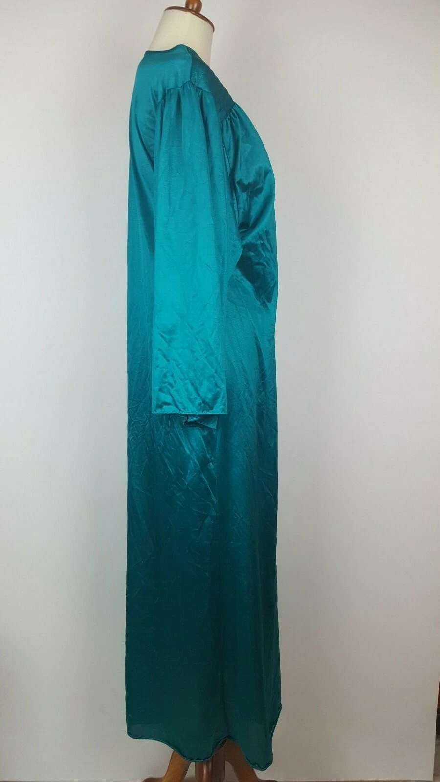 Undercover Wear VTG Womens Size Medium Nylon Robe Dressing Gown Emerald Green