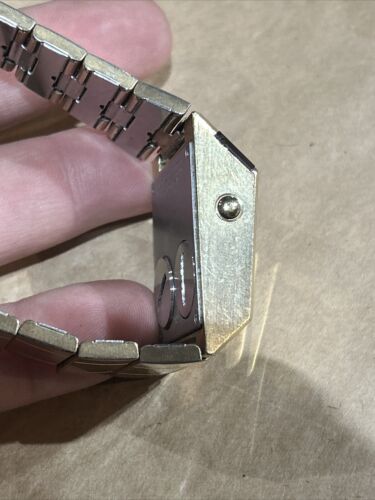 Bulova keilförmige Computron LED N6 nicht funktionierende Treiberuhr für Reparatur RG-Band - Bild 15 von 19