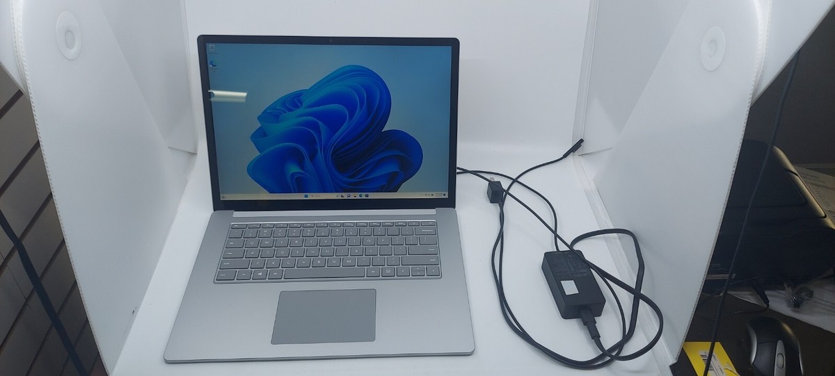 Microsoft Surface Laptop 4 Model 1953 256GB SSD, 8GB RAM Microsoft Surface Laptop 4 Model 1953 256GB SSD, 8GB RAM