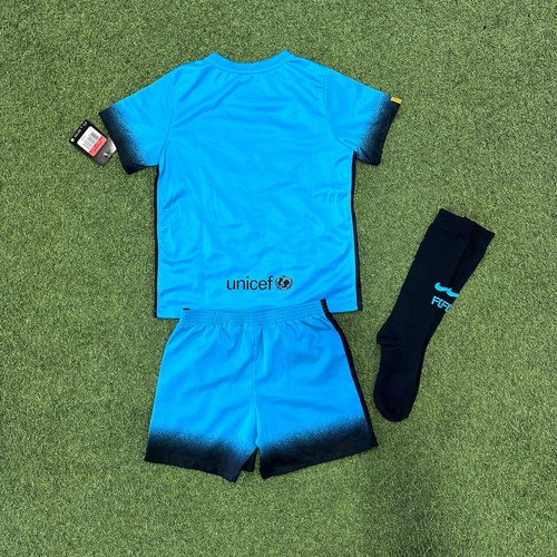 Nike Barcelona Third Little Boys Mini Kit 15/16 - Picture 6 of 9