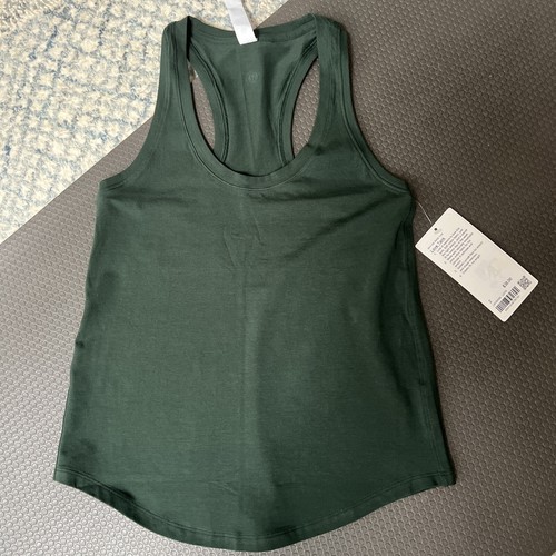 Lululemon LOVE TANK LEGACY GREEN SZ 2 NWT