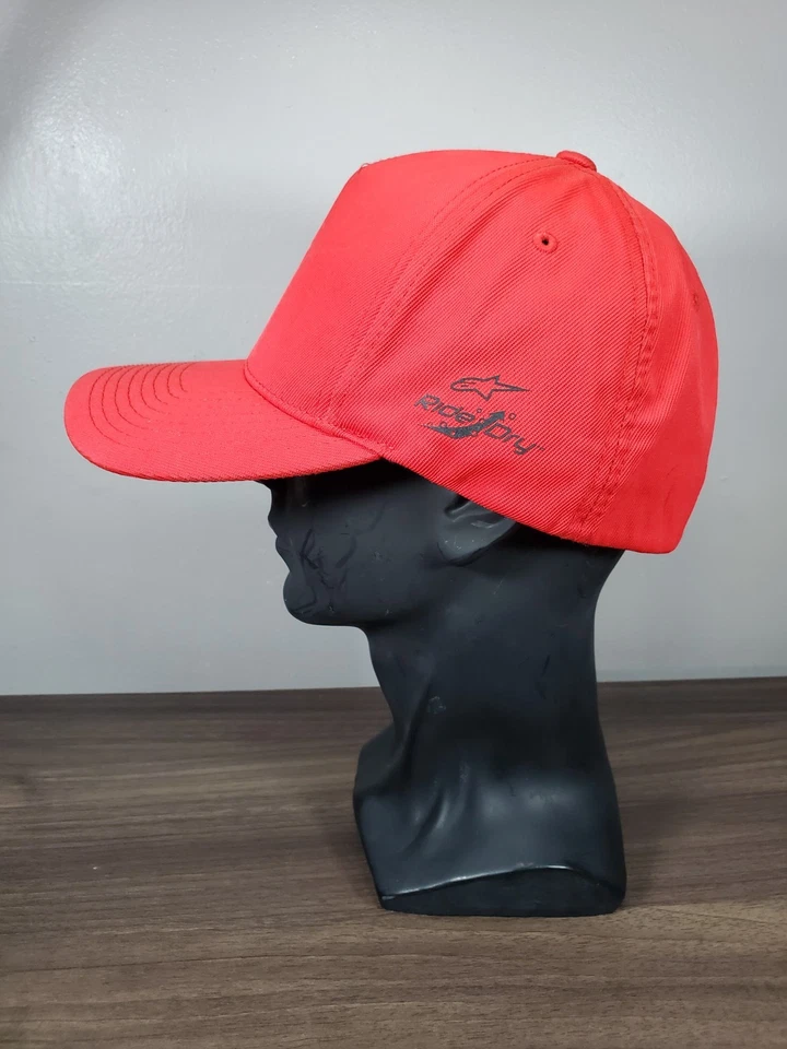 RARA Gorra de Béisbol Alpinestars Logo Rojo sobre Rojo Paseo Seco Flexfit Pequeña-Mediana Foto 4 de 4