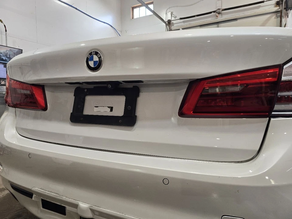 Cámara de visión trasera maletero/portón trasero compatible con BMW 530i 644542 17-20 Foto 4 de 4