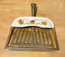 JV Reed Metal Dust Pan 1970s Coffee Tea Kettle Themed Americana