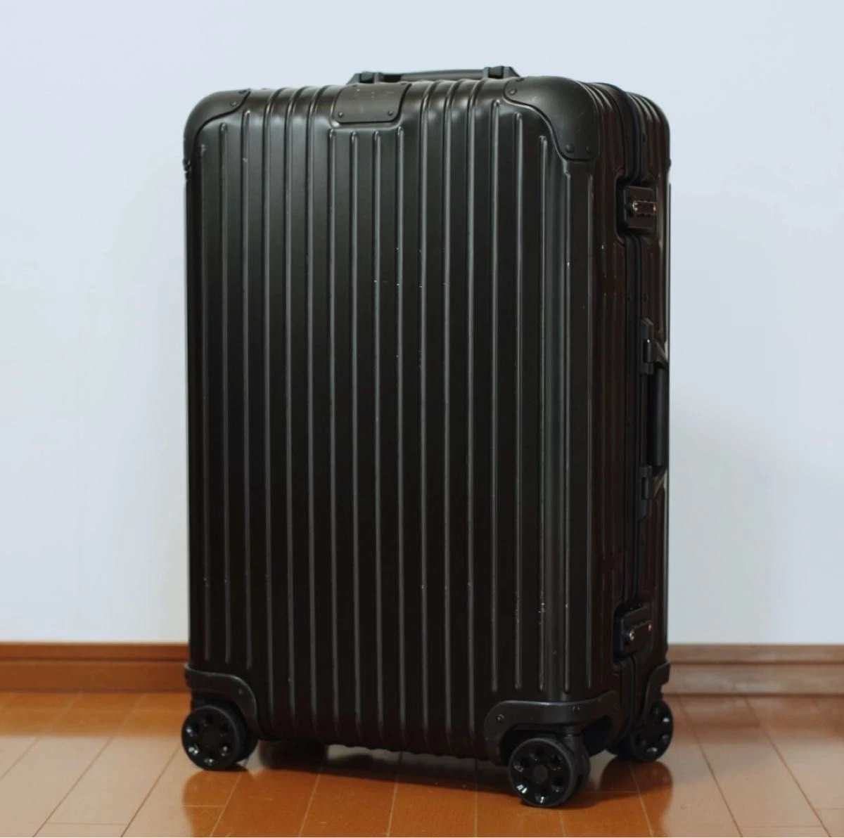 Black RIMOWA Aluminum Travel Luggage for sale | eBay