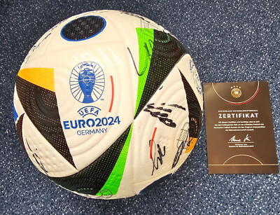 Fußball Euro EM 2024 Ball signiert (Autogramme der deutschen Nationalmannschaft)