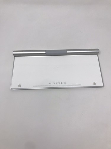 Genuine Apple A1314 Bluetooth Wireless Keyboard - Picture 8 of 9