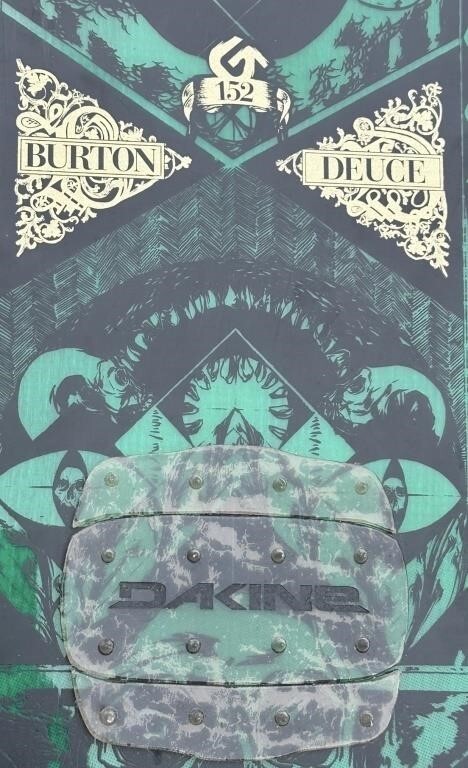 Burton Deuce Snowboard 58 Burton Deuce Snowboard 58
