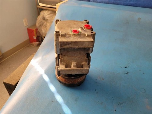 91 TRACER AC COMPRESSOR FACTORY AC 1.9L SOHC 95512 - Foto 3 di 4
