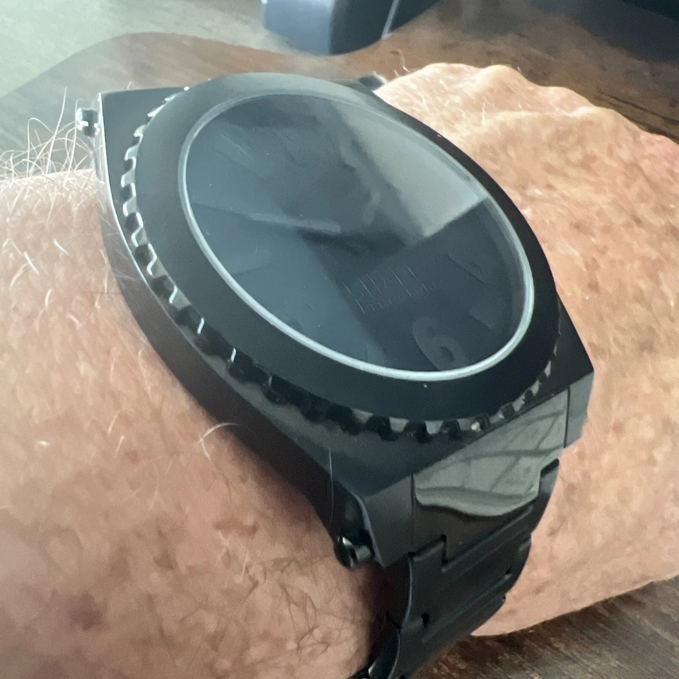 Reloj Freestyle Kracken Blackout A126-12 Como Nuevo Eslabones Completos Foto 3 de 4