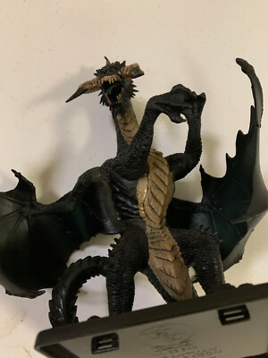 ダンジョンズ＆ドラゴンズ Gargantuan Black Dragon D&D Miniatures Icons Gargantuan Black Dragon | eBay
