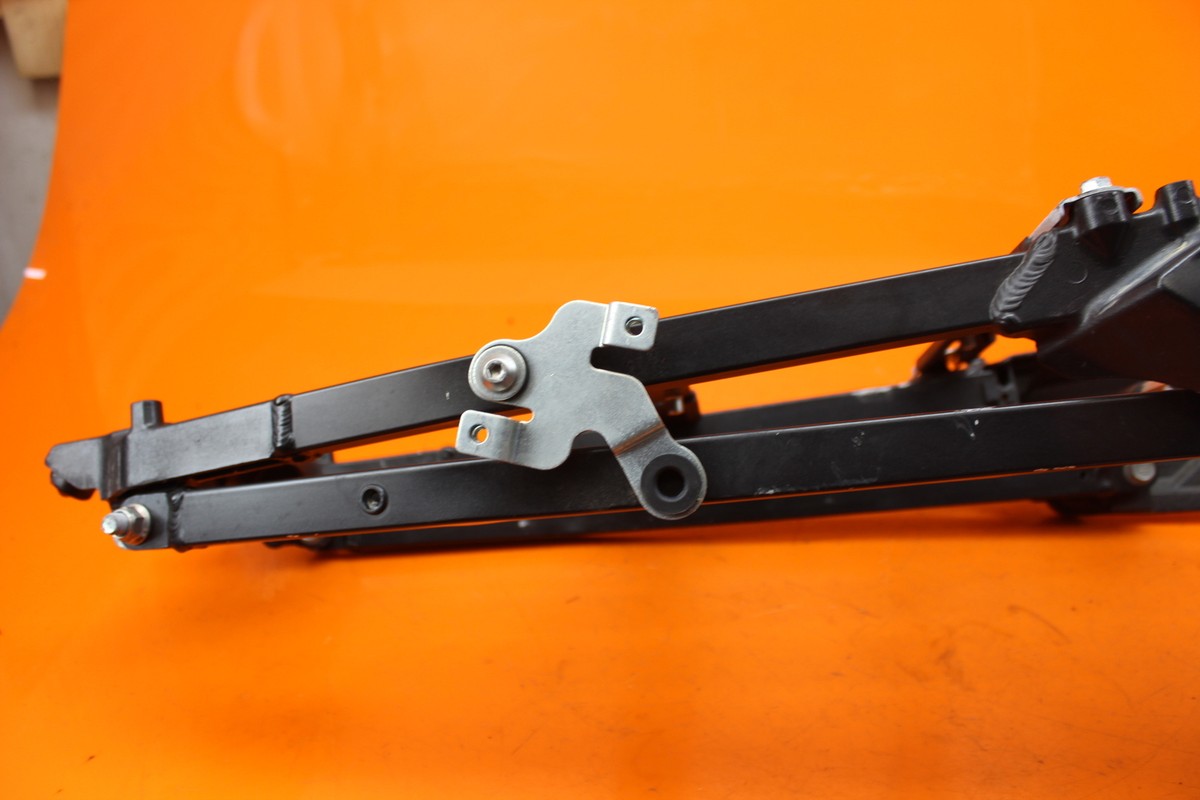 2006-2011 KAWASAKI NINJA ZX14 ZX14R OEM STRAIGHT REAR SUBFRAME