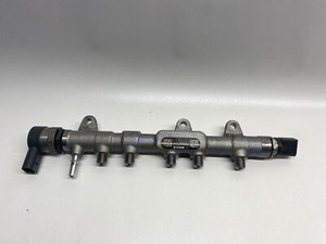 BMW 3 F31 320 d B47 2017 Einspritzrail Hochdruck Kraftstoffdruckspeicher 8514154