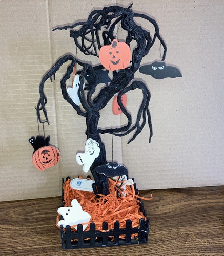 Kmart Vintage Halloween Friedhof Geist Kürbis Dekor Baum Ornamente schwarzer Zaun