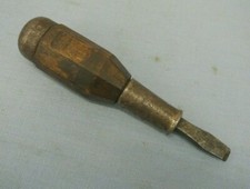 VINTAGE PLUM SHORT 5 3/4" SCREWDRIVER TOOL 9752 STUBBY WOOD HANDLE FLAT HEAD