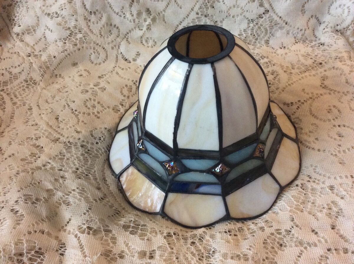Cre8tion Table (Desk) Lamp (Cone Shape), Silver (Pk: 16 pcs/case) Cre8tion Table (Desk) Lamp (Cone Shape), Silver (Pk: 16 pcs/case)
