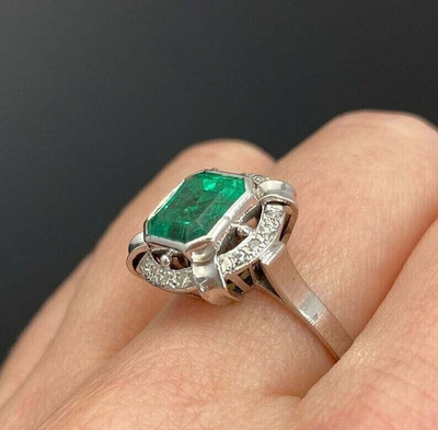 Art Deco Style 3Ct Created Green Emerald Engagement Ring 14k White Gold Finish