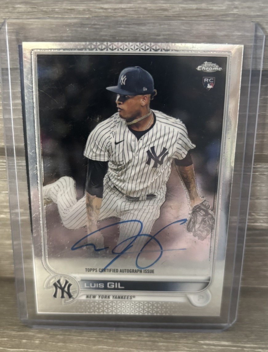 2022 Topps Chrome Rookie Autographs #RA-LG Luis Gil Auto New York Yankees