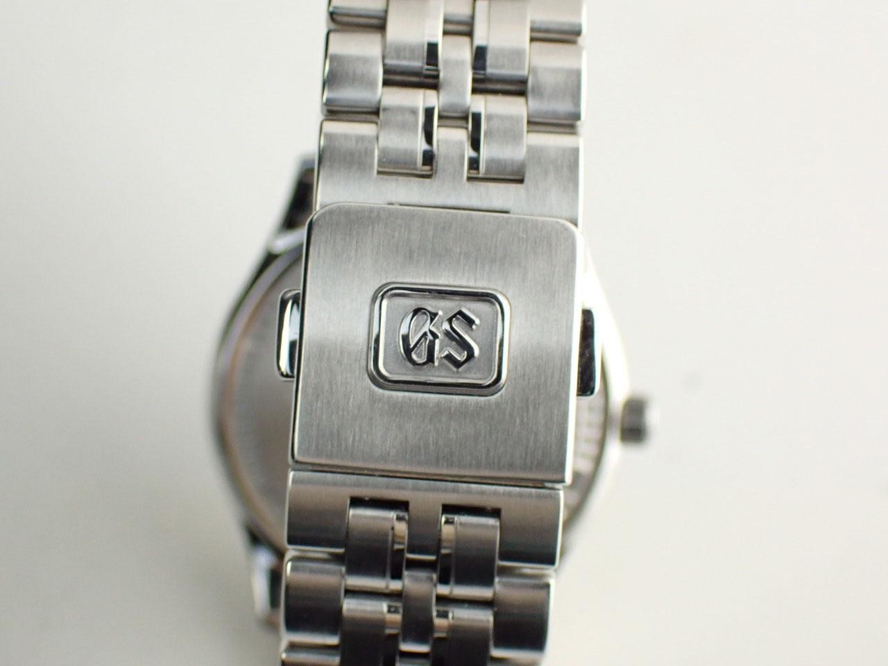 Grand Seiko 9F Quartz Day Date Navy Blue Dial Men's SBGT017 with Box image 8