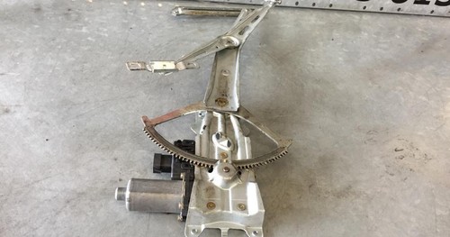 Opel Zafira A Fensterhebermotor Vorne Rechts 90579366