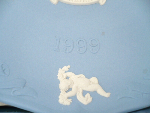 1999 Wedgwood Adoration of the Shepherds Christmas Plate w/Box England - Picture 3 of 9