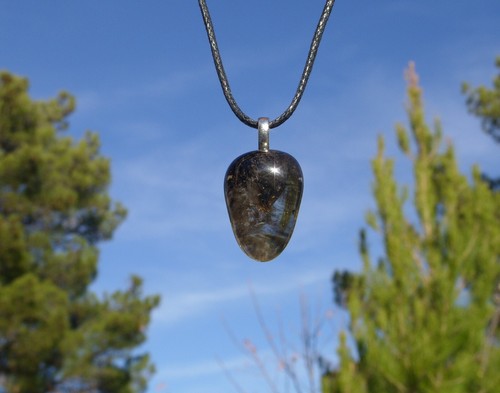 Collier pendentif en pierre cristal d'obsidienne noire forme libre à bandes - Photo 9/11
