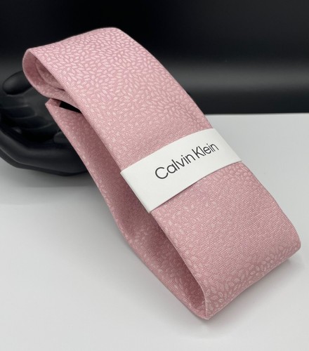 Calvin Klein Men's Silk Blend Tie ~ Pink ~ Floral Motif ~ NEW MSRP: $69.50