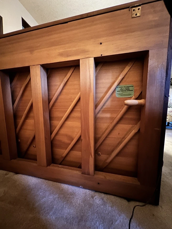 Piano de pared Kohler & Campbell vintage con banco excelente estado Foto 3 de 4