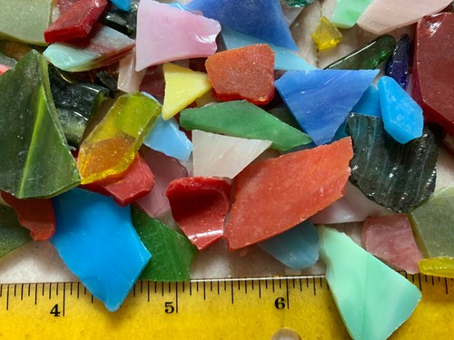 Bright Mix Mosaic Stained Glass Bits - 20 Oz  - Imagen 4 de 7