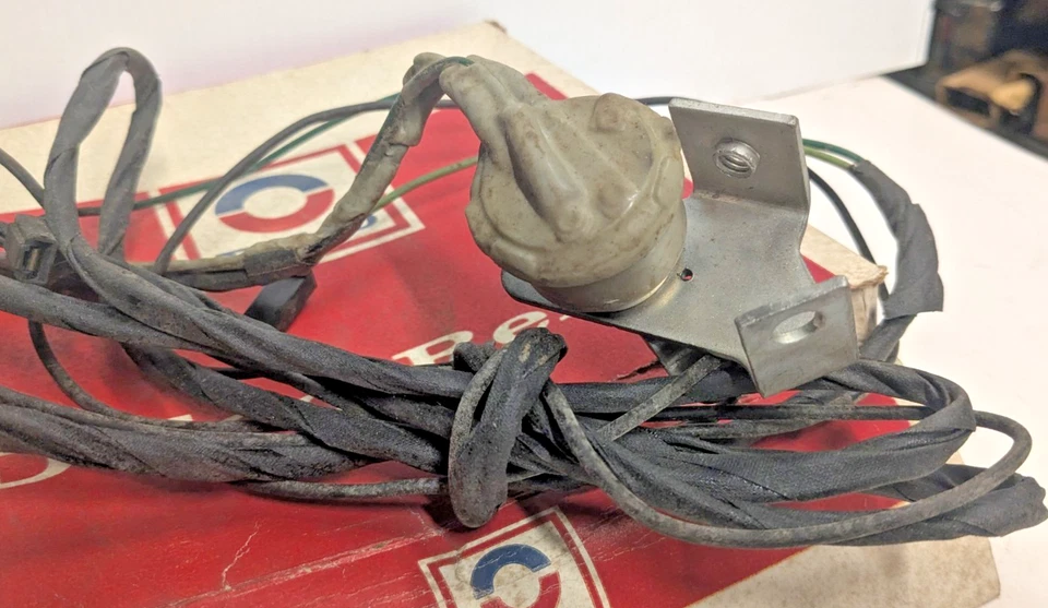 Camión Chevrolet P20 1966 interruptor de seguridad/respaldo neutro AC Delco 1993362 nuevo de stock Foto 4 de 4